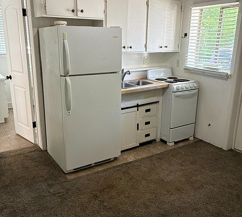 2nd image of 1216 W State St APT 6