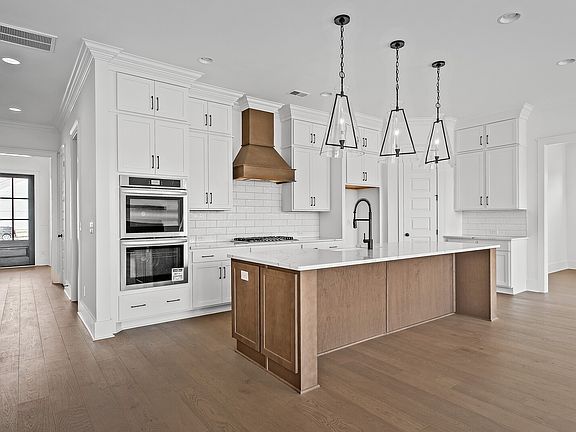 5th image of 240 Halswelle Dr Lot 382