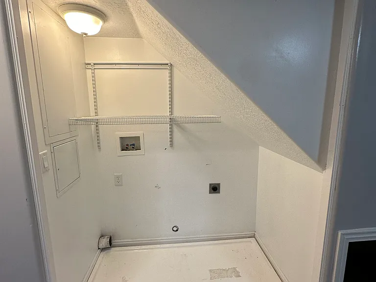 1809 E 4500 S — Photo 23