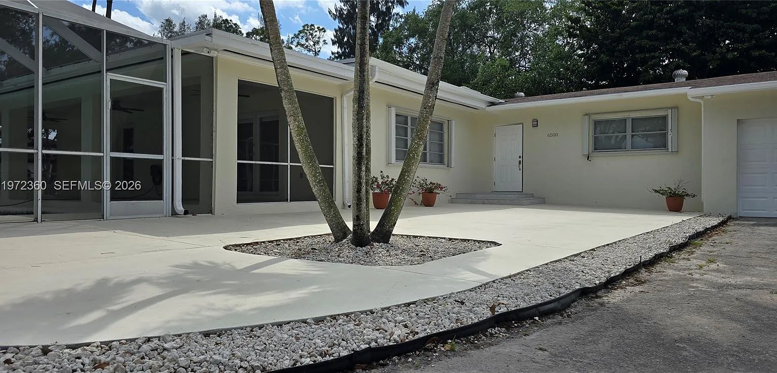 Sunkist Estates A — Photo 1