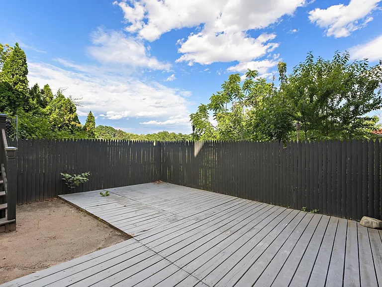 520 Schuyler Ave #1 — Photo 9