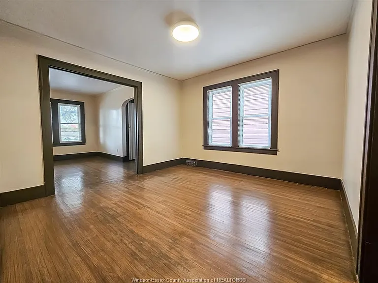 1342 Parent Ave #UPPER — Photo 3