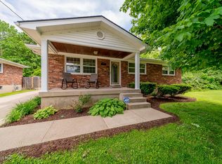 5617 McDeane Rd, Louisville, KY 40216