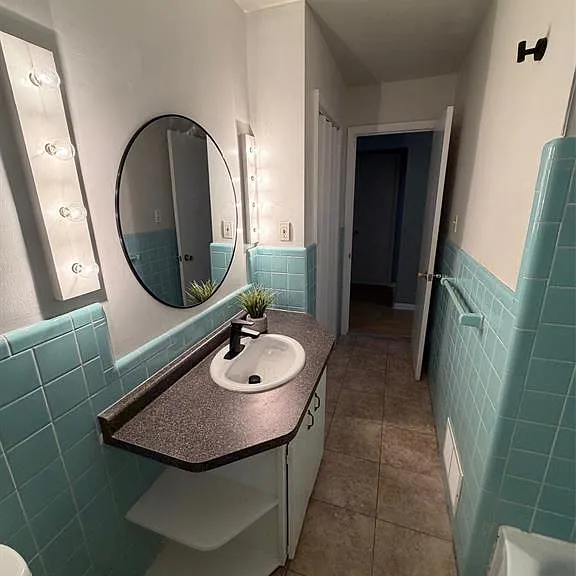 721 Devonshire Rd — Photo 33