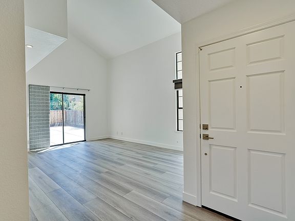 3rd image of 1878 Wembley Ct