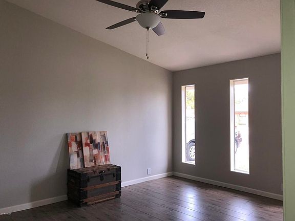 4th image of 2635 W Surrey Ave