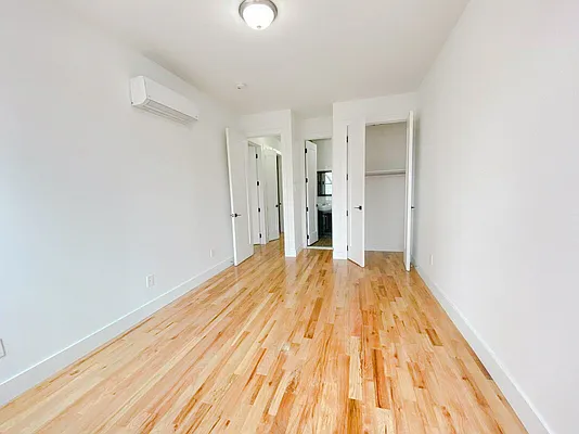 Rented by Massada Home Sales Inc | media 9