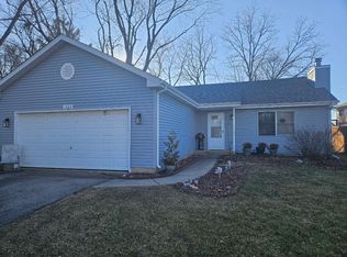 1523 Washington St, Lake In The Hills, IL 60156