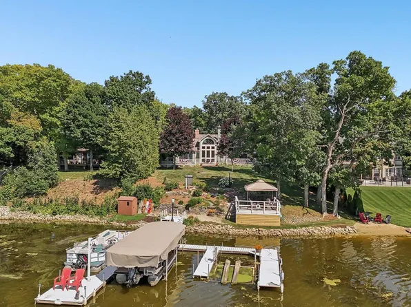 5946 N River Bay ROAD, Waterford, WI 53185