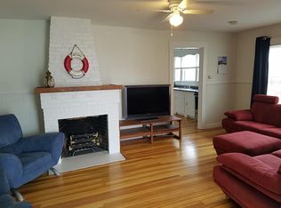 51 Ocean Blvd APT 5, Hampton, NH 03842