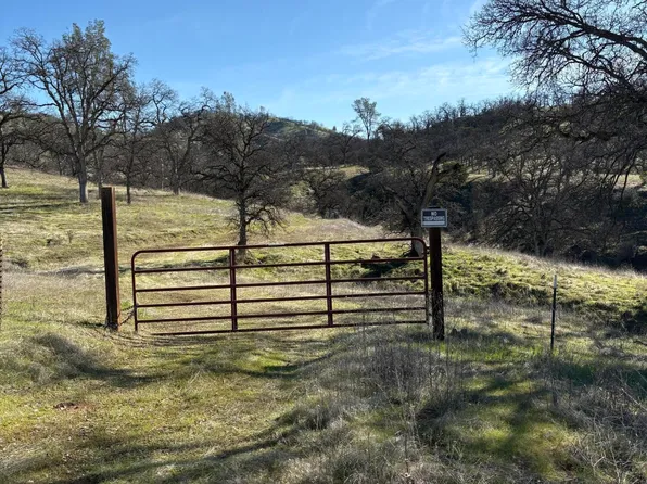 206 Fiddlers Ln, Igo, CA 96047