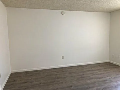 320 W Artesia St #16 — Photo 4