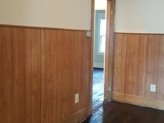 2nd image of 3759 Virginia Park St