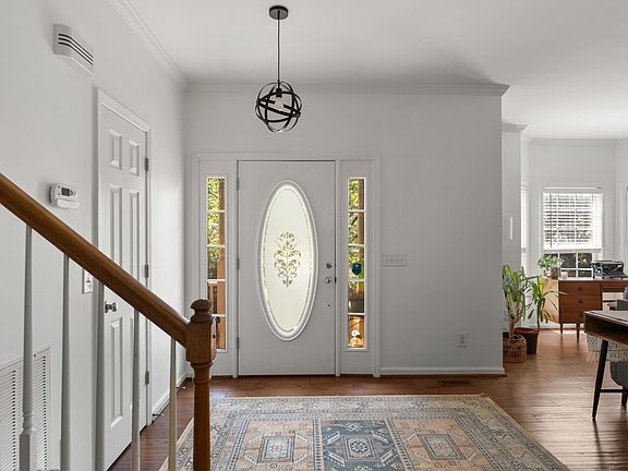 4th image of 2131 Maricourt St