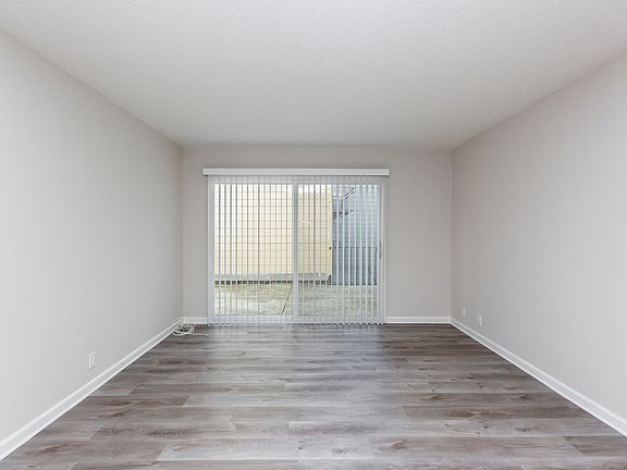 2nd image of 1509 Golden Gate Ave #202