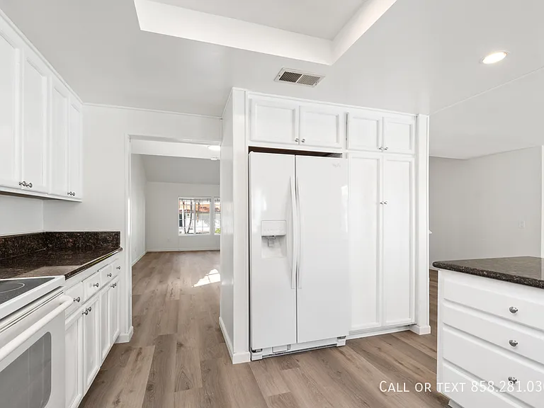 13327 Entreken Ave — Photo 14