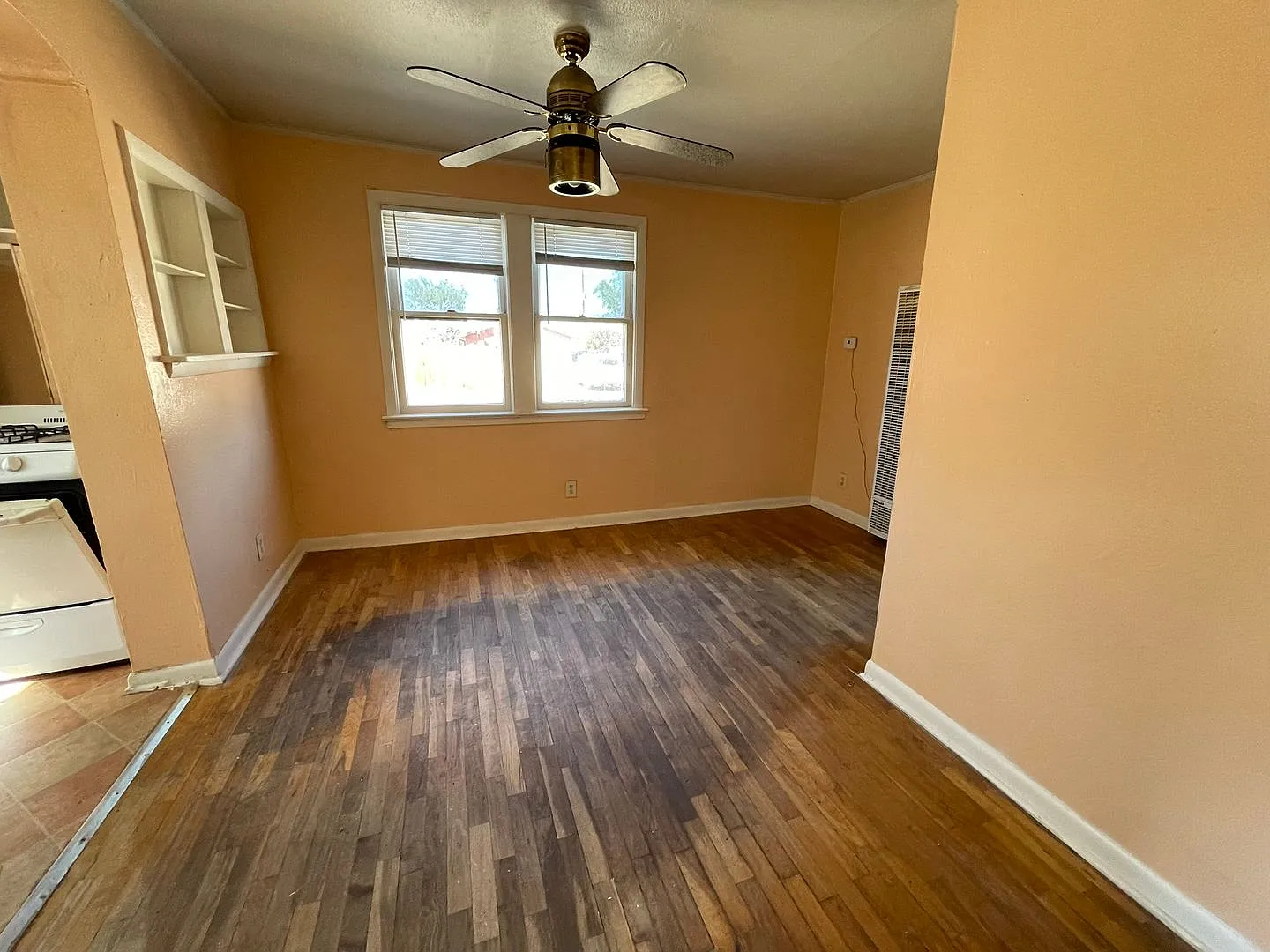 2200 Spruce St — Photo 3
