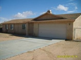 14217 Tonikan Rd, Apple Valley, CA 92307