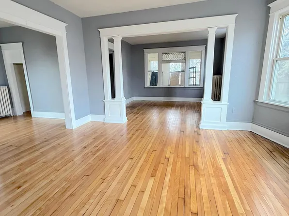 651 Ivy Ave E, Saint Paul, MN 55106