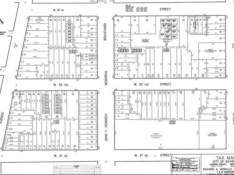 2nd image of 120-122 W 33 St