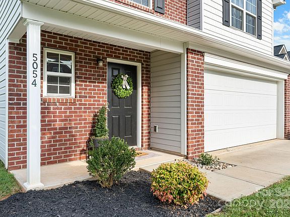 3rd image of 5054 Ashley Place Dr