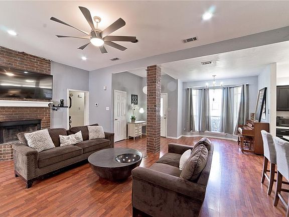 5th image of 1208 Crosscreek Ln