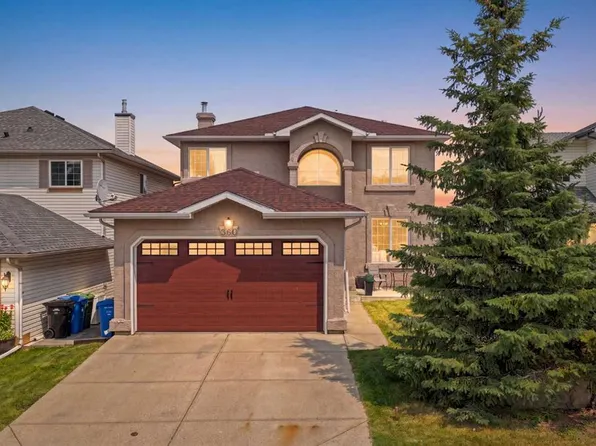 360 SW Hidden Ranch Cir NW, Calgary, AB T3A 5R3