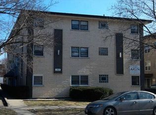 142 Elgin Ave APT 1C, Forest Park, IL 60130