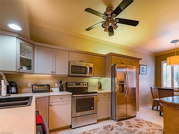 5th image of 2390 Bayou Ln #7605
