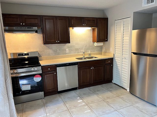 1st image of 2300 Twelve Oaks Dr APT C5