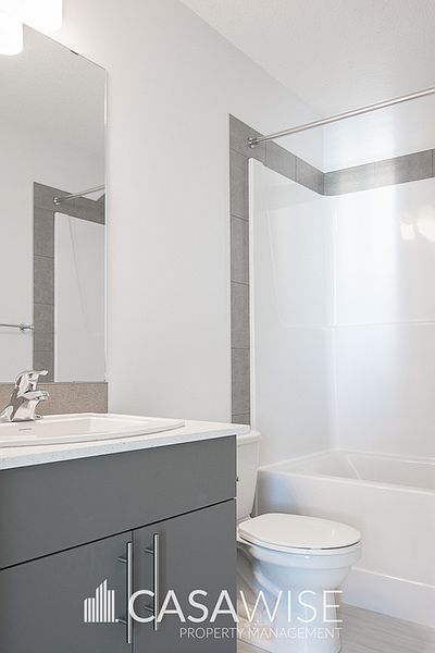 Edmonton Apartment for rent - 3 Bedrooms — photo 14