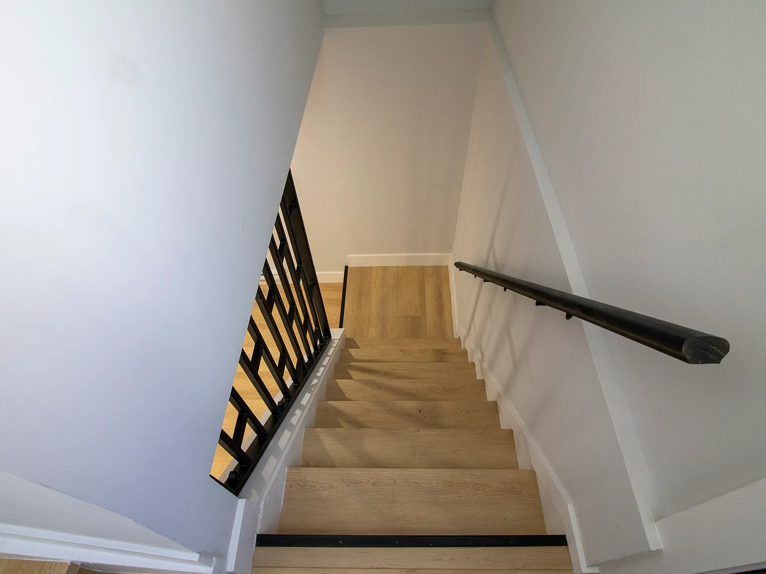 179 Burnside Drive London — Photo 3