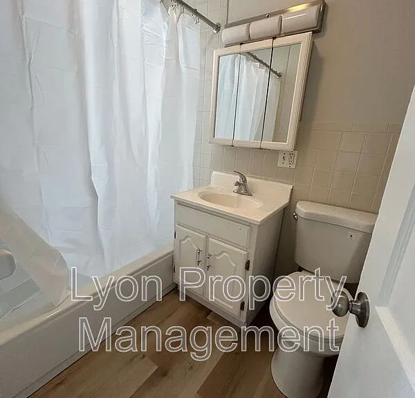 415 Main St #5 — Photo 10