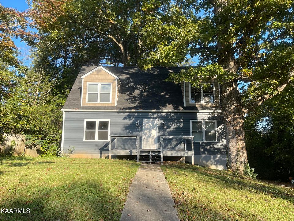 1st image of 1341 NE Fieldwood Dr