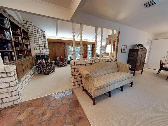 3rd image of 1935 Pine River Dr