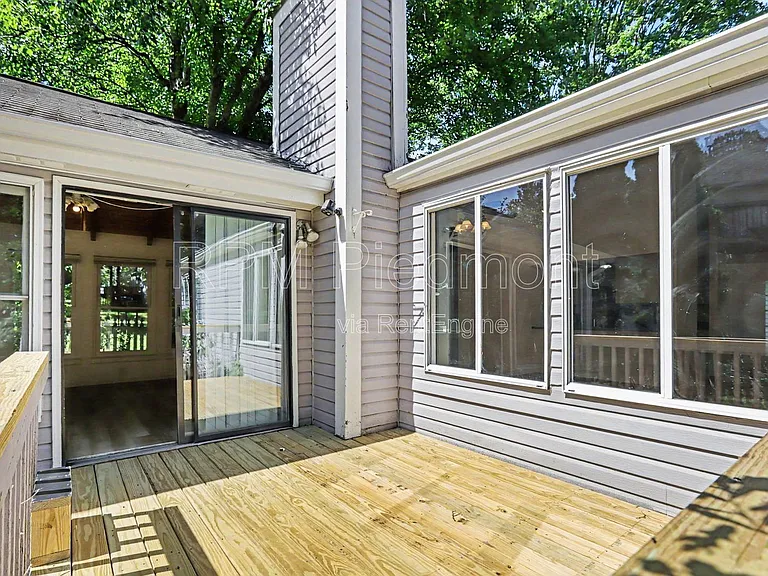 10475 Willow View Cir — Photo 22