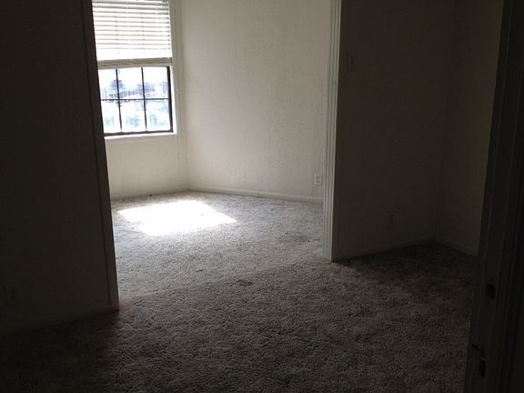 4th image of 2629 North St