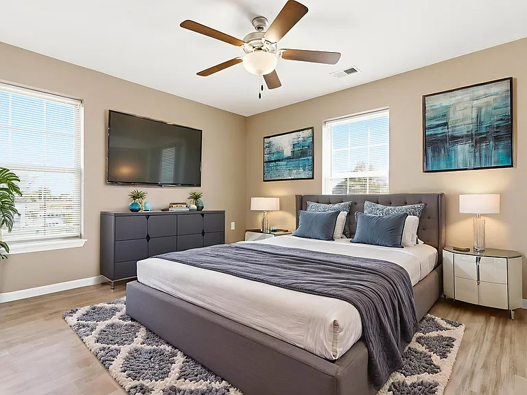 Greenbrier Apartments — Photo 5