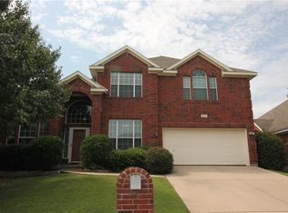 4601 Maple Hill Dr, Fort Worth, TX 76123