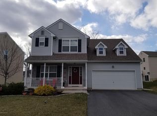 207 Legends Dr, Drums, PA 18222