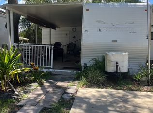 4630 McIntosh Rd #J21, Dover, FL 33527