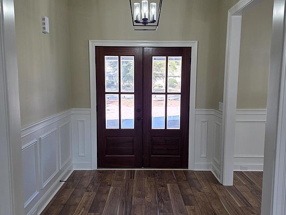 4th image of 2 Buckingham Blvd