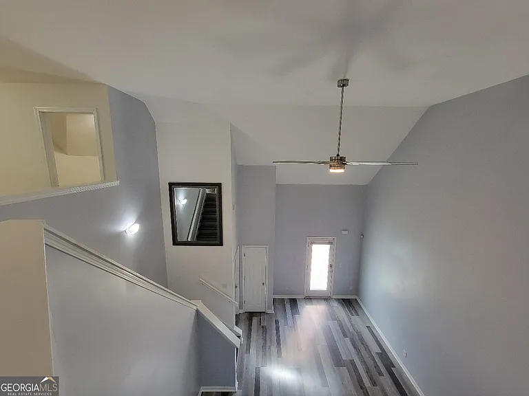 175 Stillwood Dr — Photo 15