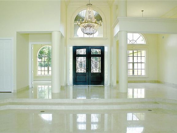 4th image of 10107 El Paraiso Pl