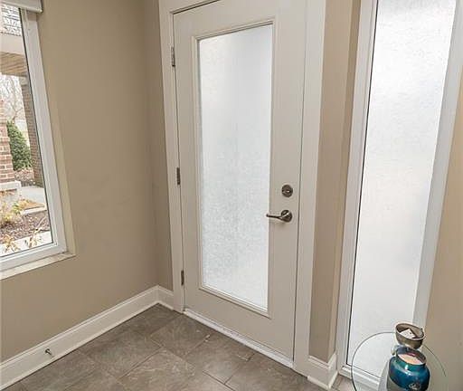 2nd image of 1415 Slate Ct