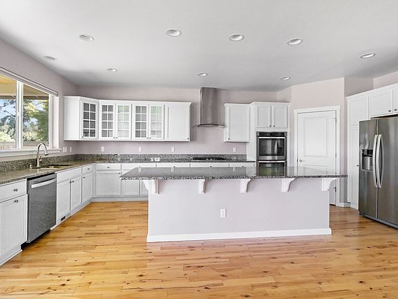 4th image of 2722 SW Fairway Point Dr