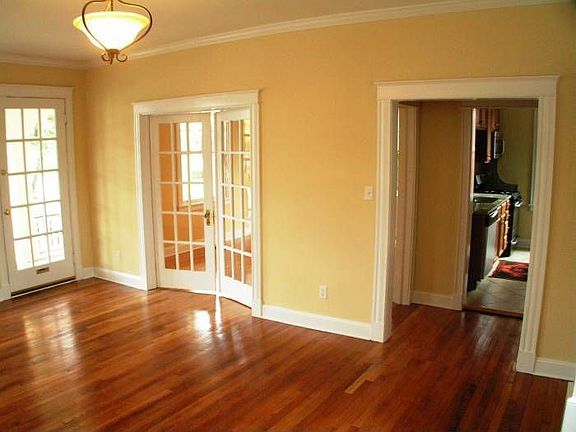 5th image of 2802 Griffin Ave