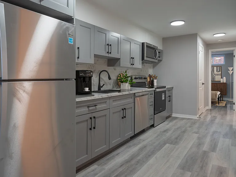 389 Melanie Ave #2 — Photo 4