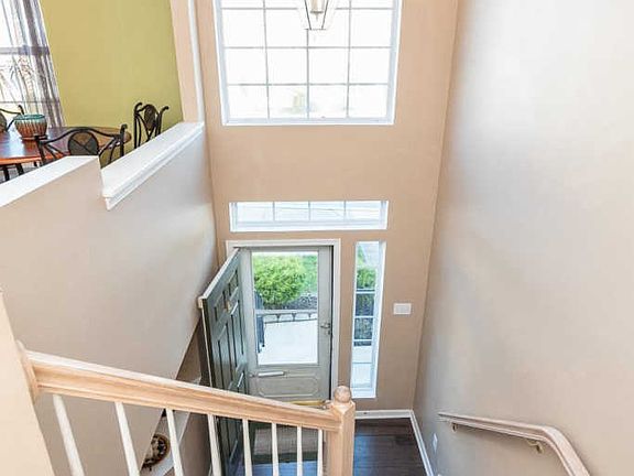 4th image of 104 Spencer Cir