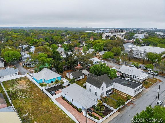 2nd image of 307 Julia St